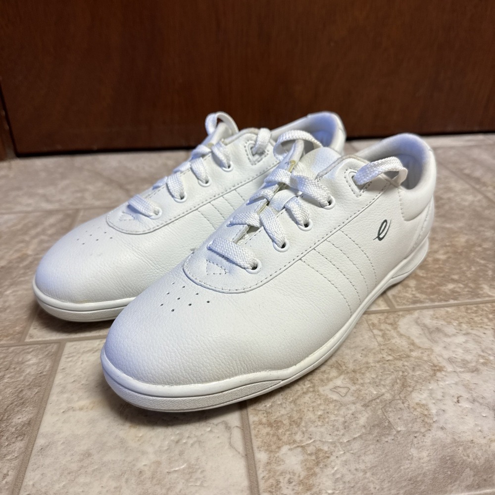 Easy Spirit White Leather Walking Shoes Womens Size 8D Sneaker Comfort